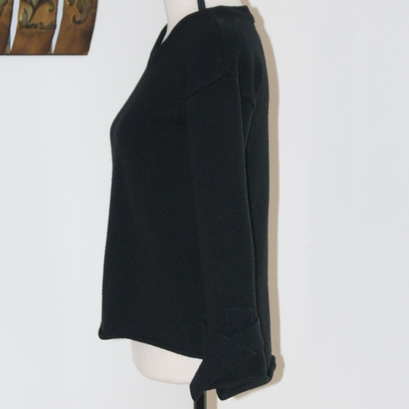 Bar lll, black sweater with tie sleeves         C5 - Picture 2 of 11